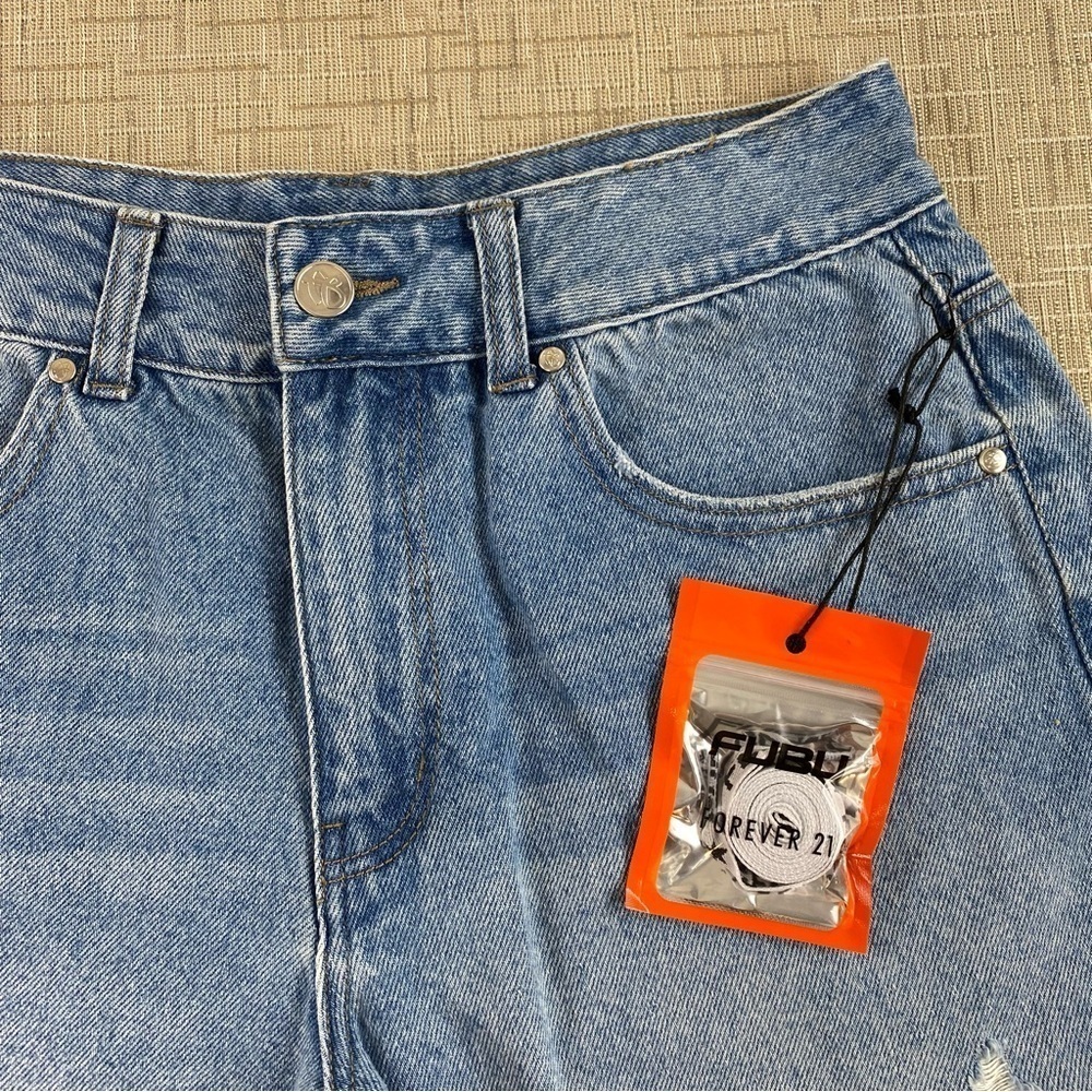 NEW FUBU Forever21 Denim Raw Hem Distressed Shorts Streetwear Sz M - Picture 3 of 13